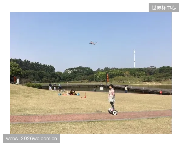 广州大学城攀岩场整合太阳能步道系统,作为国内首批零碳改造项目迎接全运会检验 广州大学城攀岩场整合太阳能步道系统,作为国内首批零碳改造项目迎接全运会检验